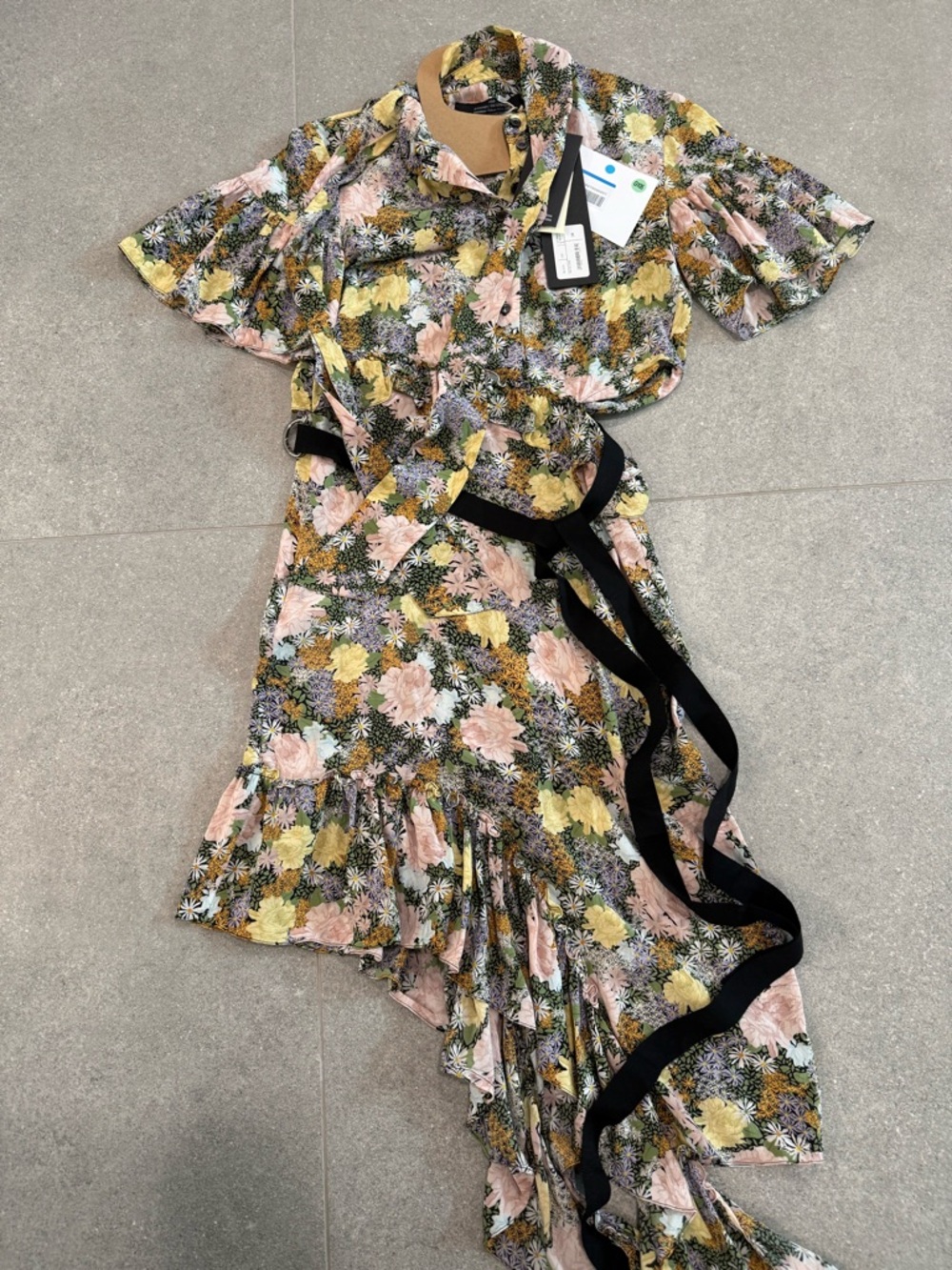 Floral High-Low Midi Dress with Black Tie - Picture 3 of 10